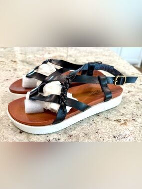 Not Rated "Sela" Black Strappy Women's Sandals NWOT